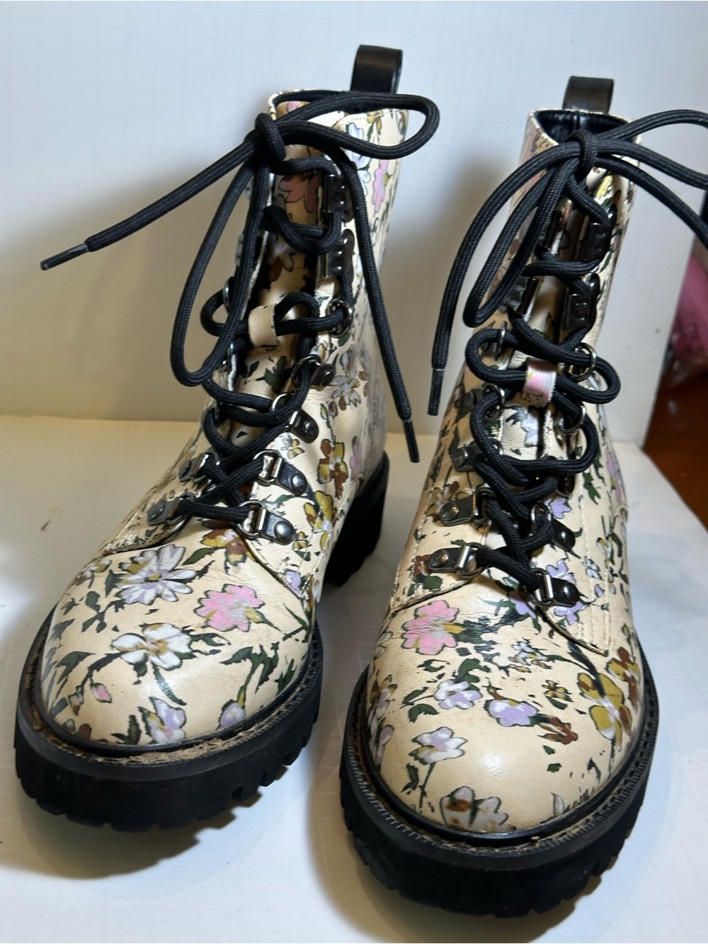 Sanctuary Floral Leather Combat Boots Women’s 7.5 Lug Sole Ankle Boots